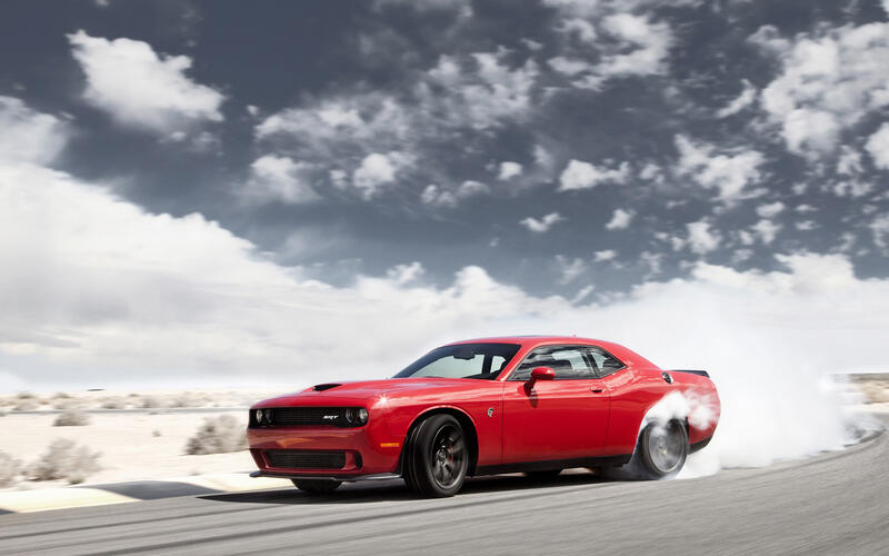 Dodge Challenger SRT Hellcat (2015-)
