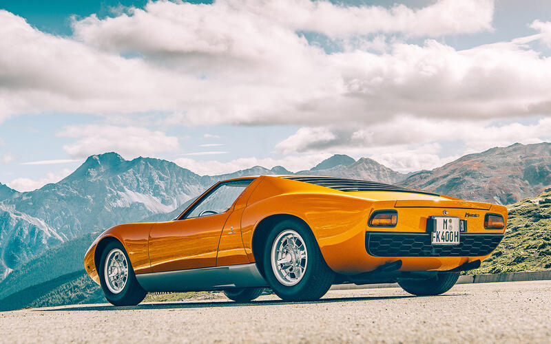 10: Lamborghini Miura