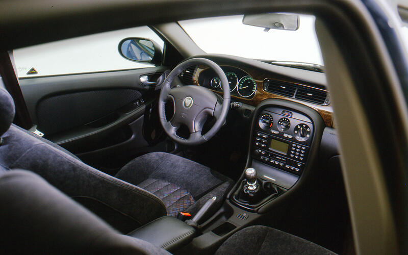 JAGUAR X-TYPE ESTATE 2004-2009, £1000-£5000