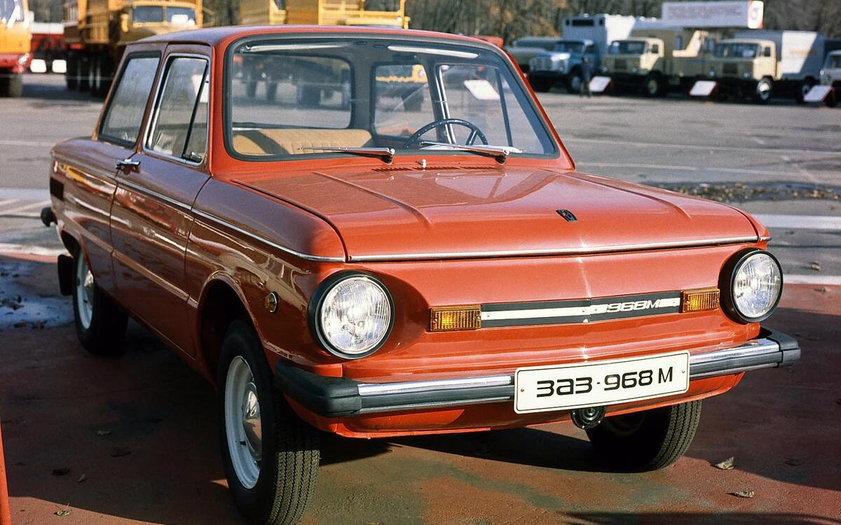Car with a V4 engine: ZAZ 968M, 1994 Car with a V4 engine: ZAZ 968M, 1994