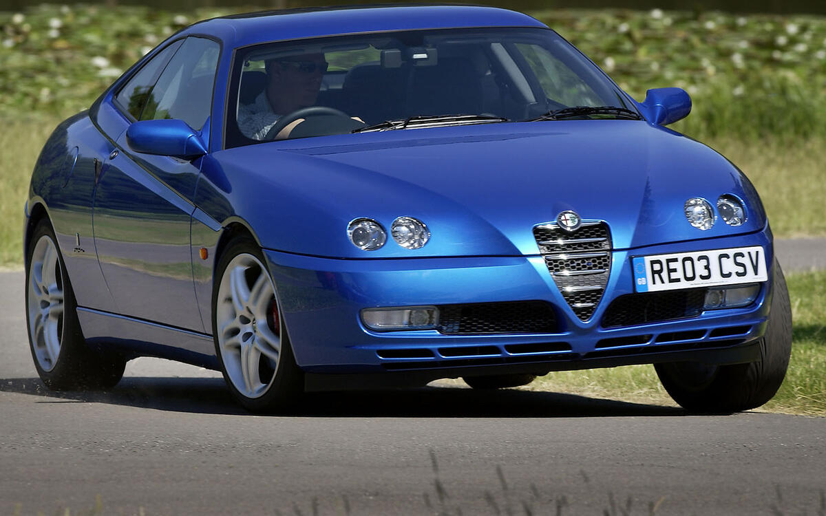Alfa Romeo GTV and Spider (from £2000)