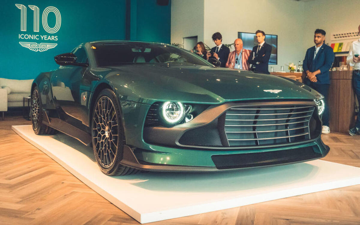 Aston Martin Valour Aston Martin Valour