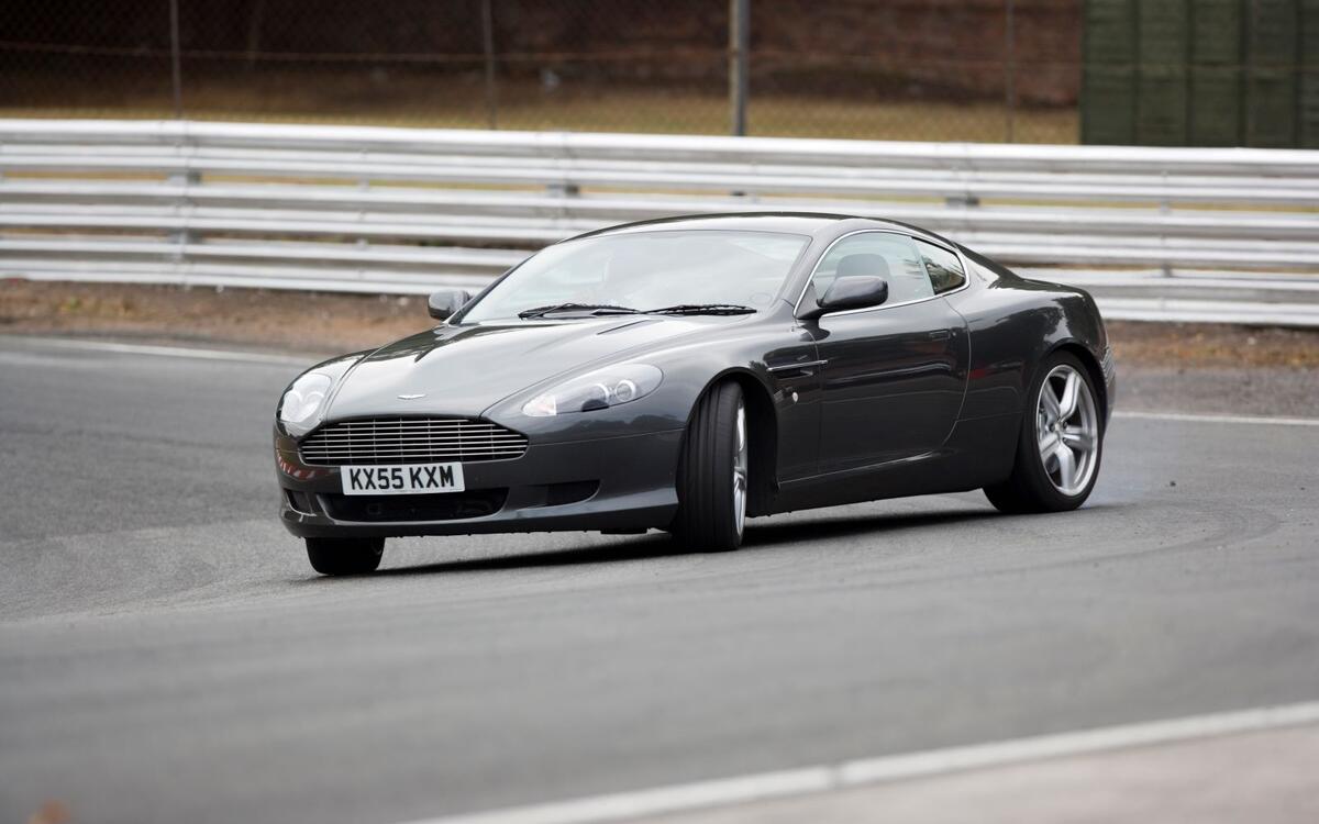 Aston Martin DB9 & Vantage (2004-2017)