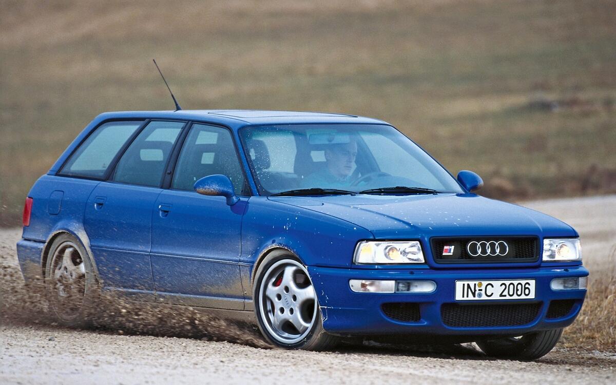 The RS 2 Avant (1994) The RS 2 Avant (1994)