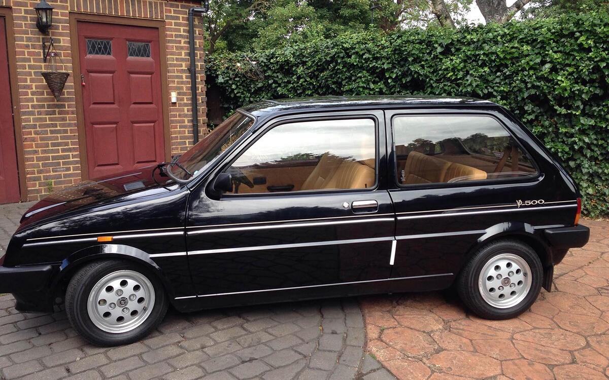 Austin Metro Vanden Plas (from £5000) Austin Metro Vanden Plas (from £5000)