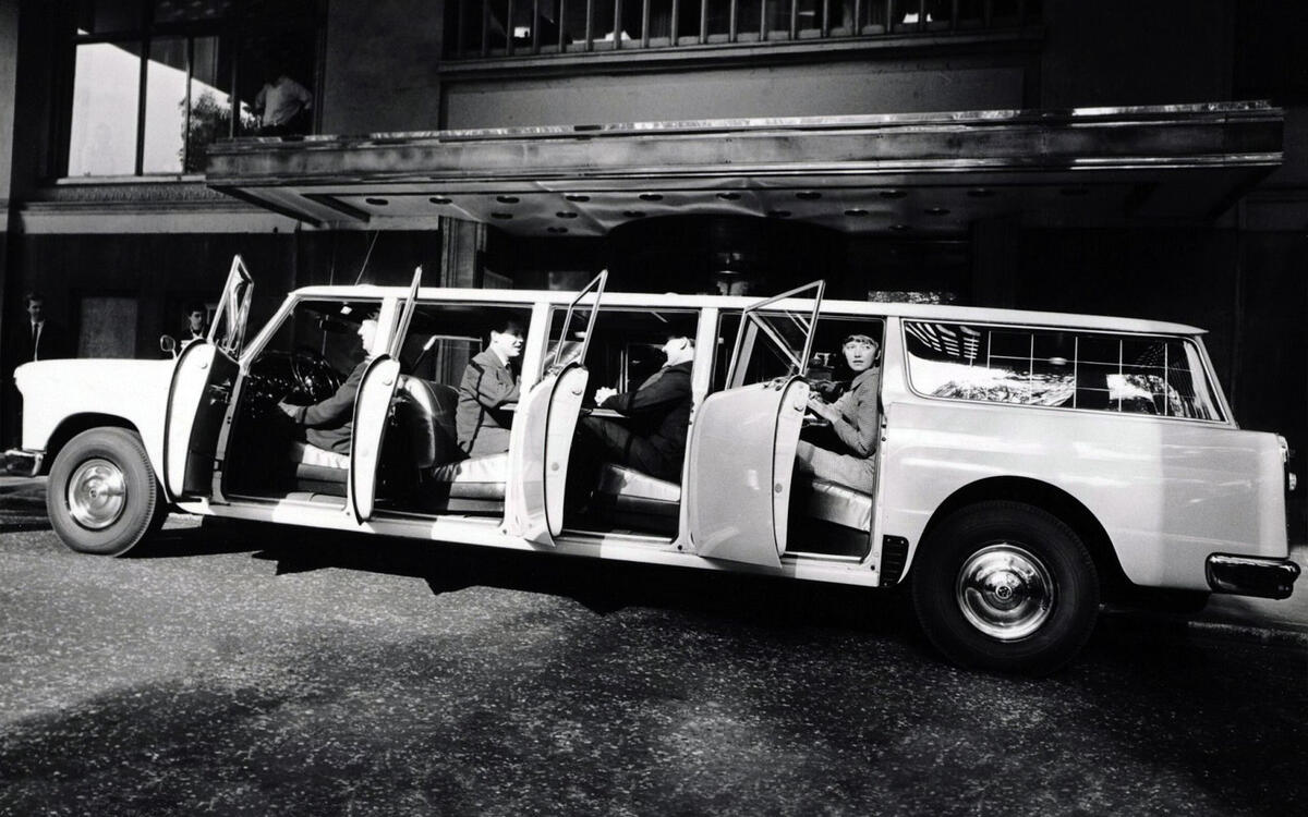 Checker Aerobus (1962)
