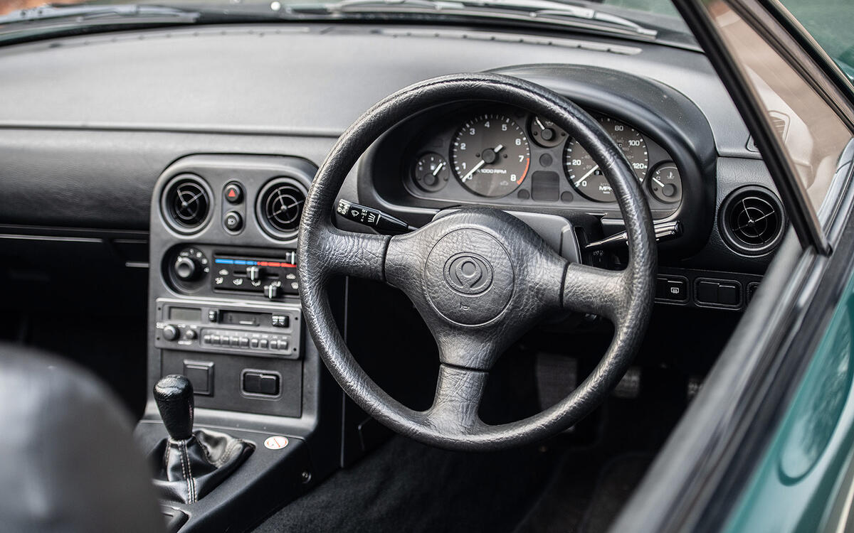 Mazda MX-5 - interior Mazda MX-5 - interior