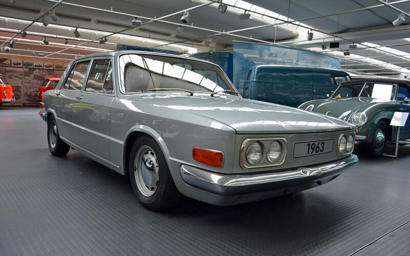 1963 EA 128