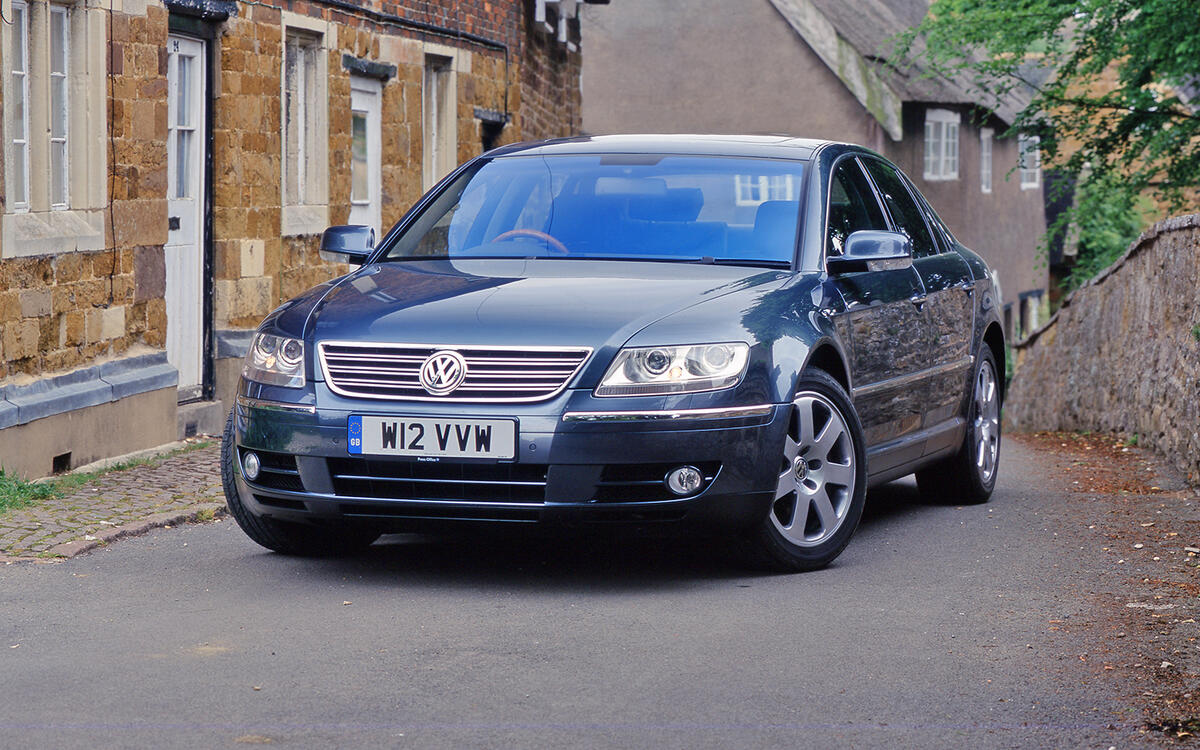 Volkswagen Phaeton W12 (2003) Volkswagen Phaeton W12 (2003)