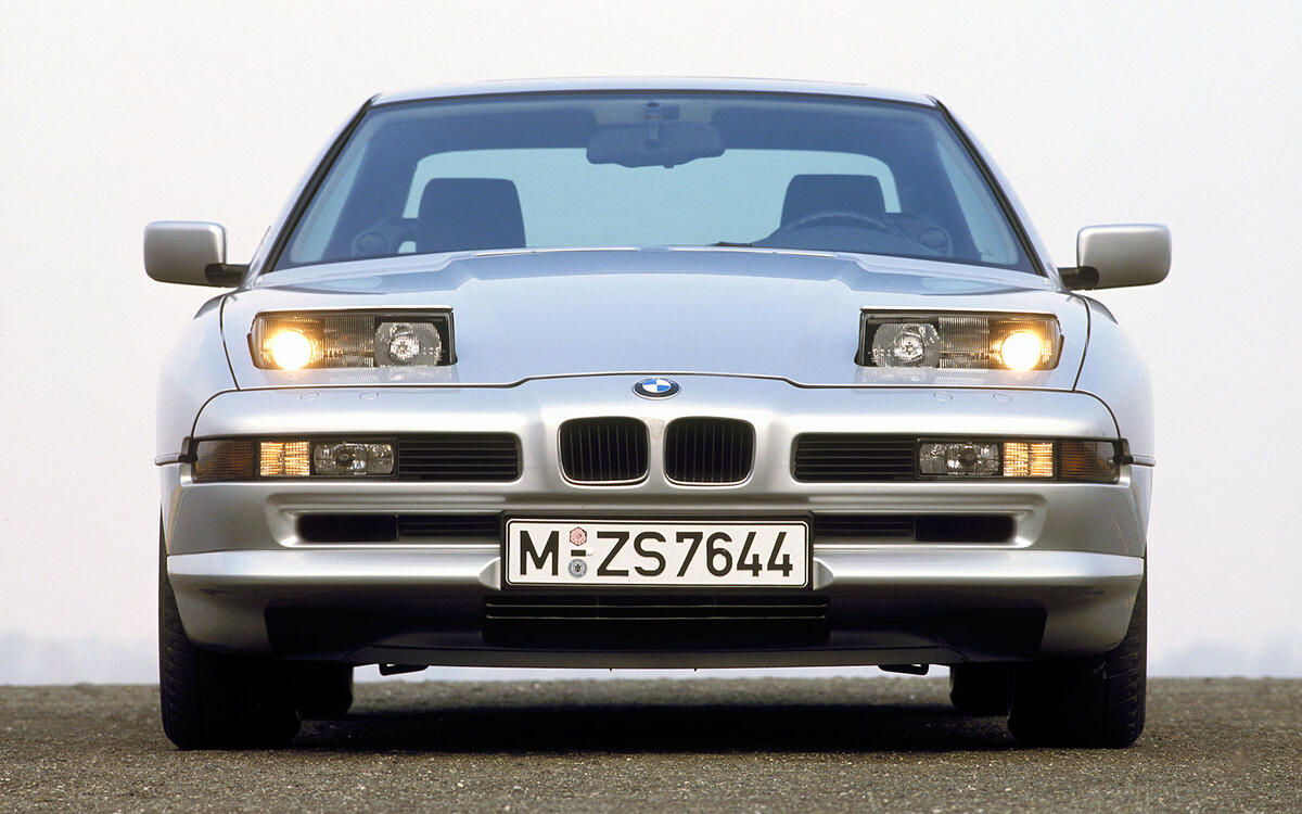 BMW 8 Series (1989) BMW 8 Series (1989)