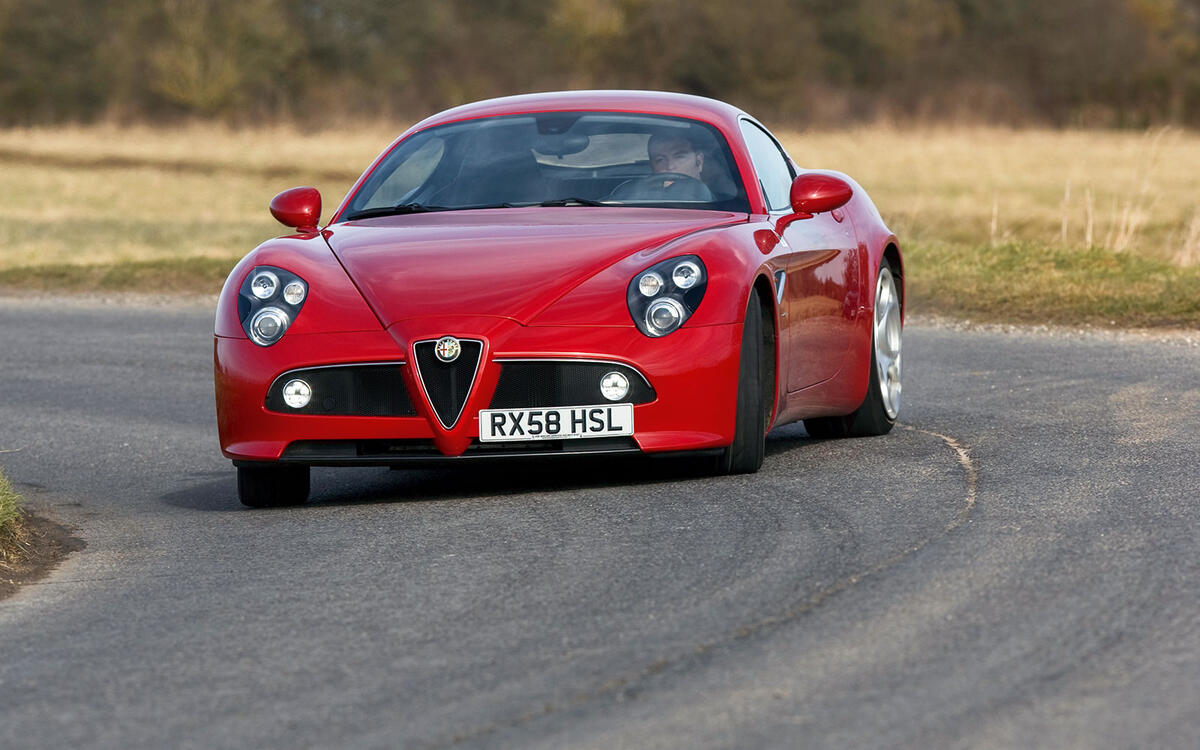 ALFA ROMEO 8C COMPETIZIONE 2007-2010 - £200,000-£250,000 ALFA ROMEO 8C COMPETIZIONE 2007-2010 - £200,000-£250,000