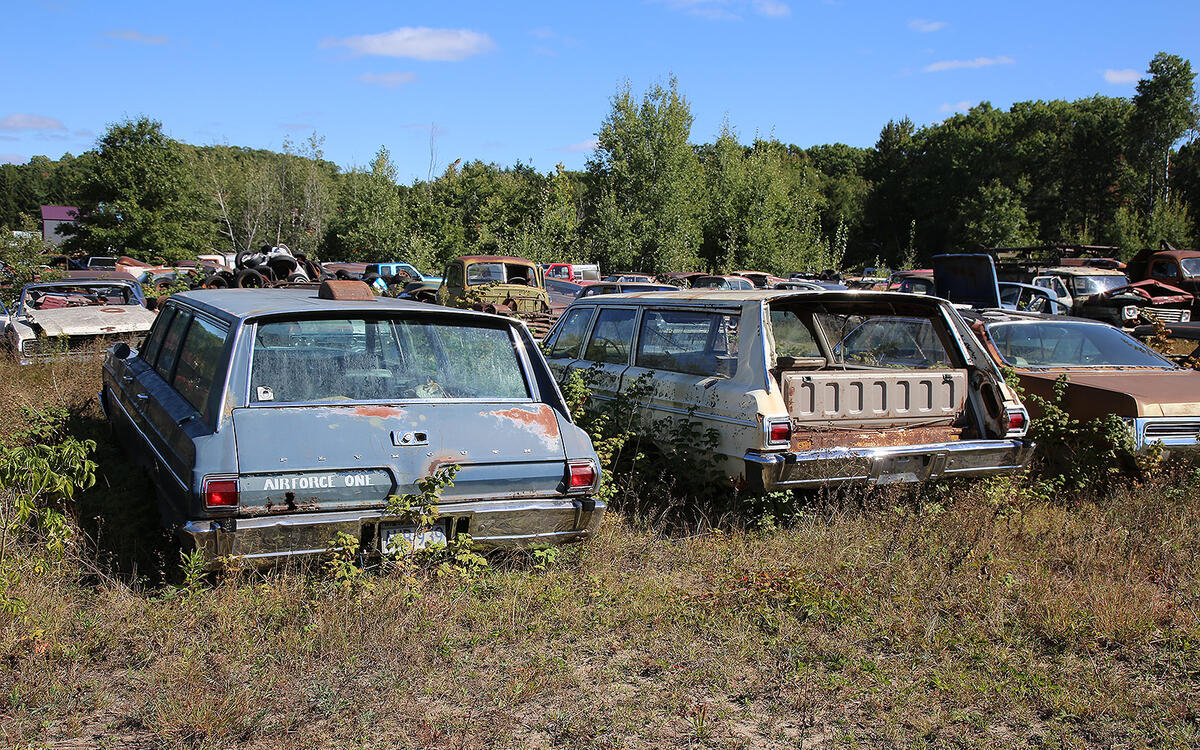 PLYMOUTH FURY STATION WAGONS - 1966 PLYMOUTH FURY STATION WAGONS - 1966