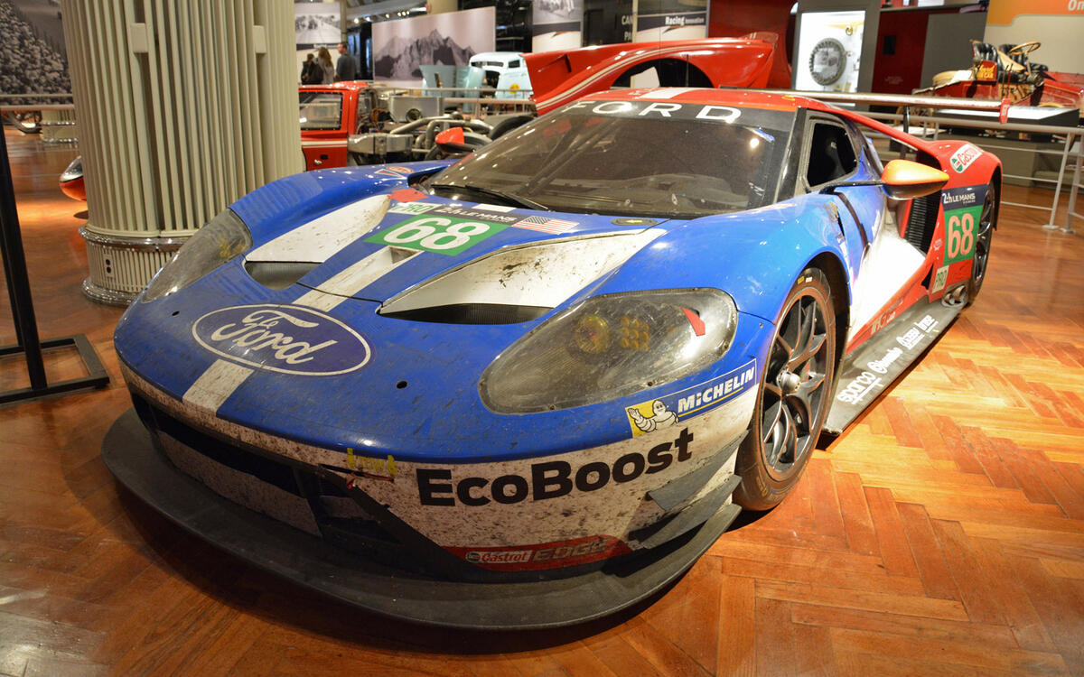 Ford GT (2015) Ford GT (2015)