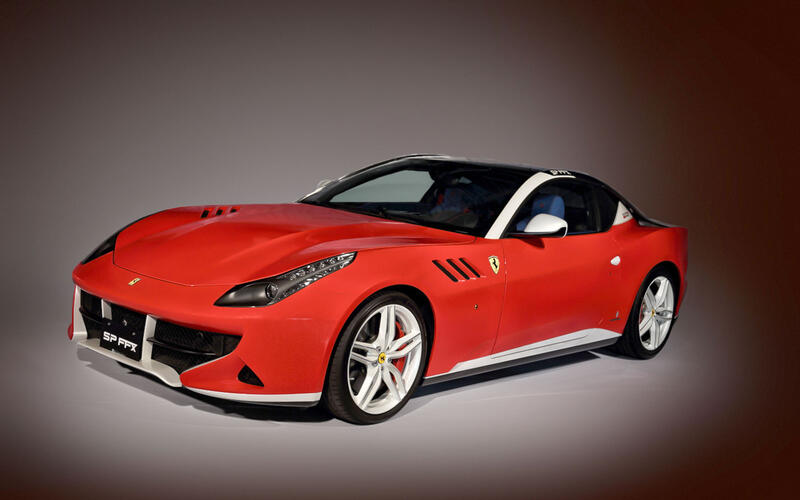 Ferrari SP FFX (2014)