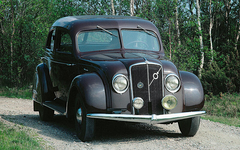 Volvo PV36