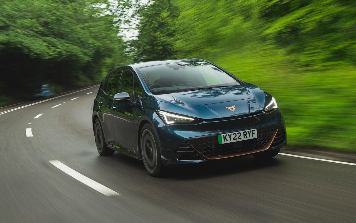 9: Cupra Born 9: Cupra Born