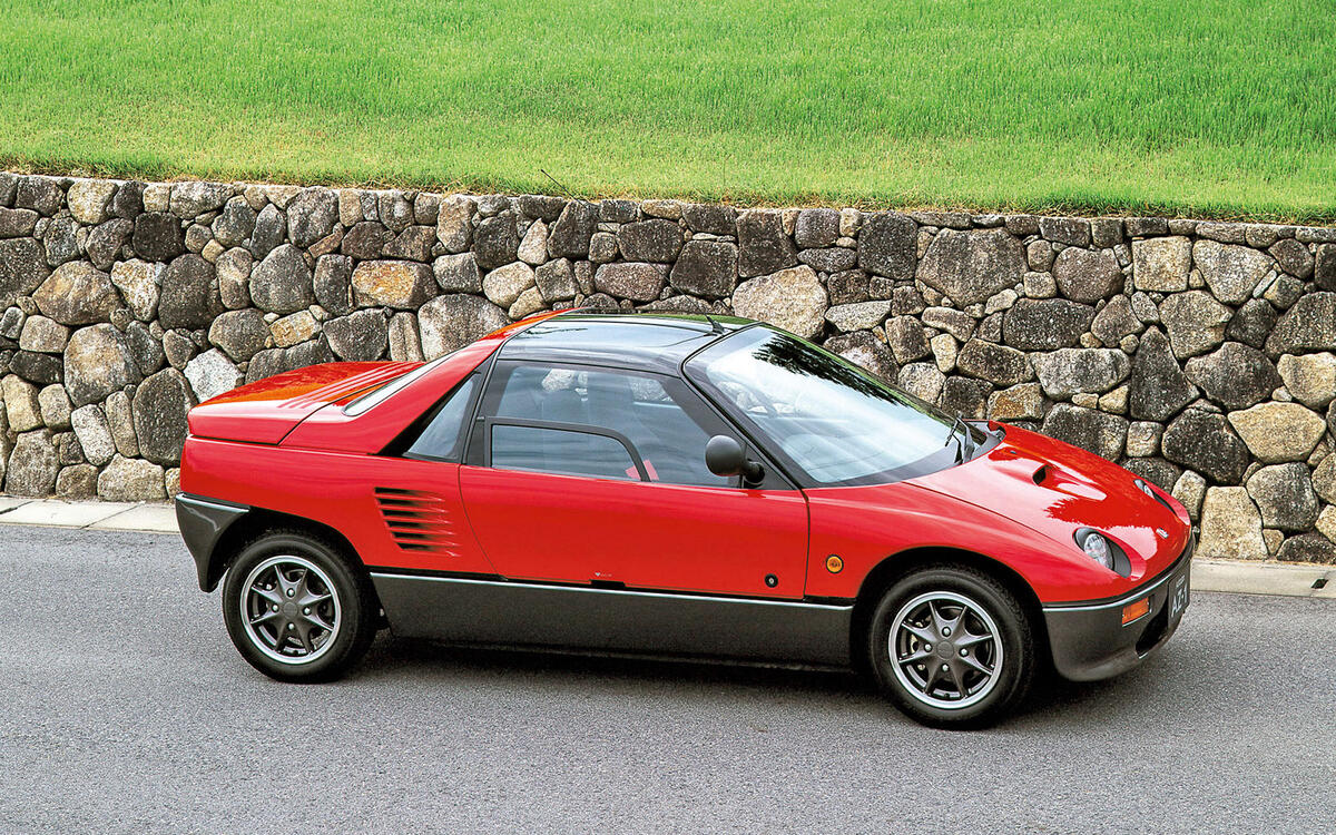 AUTOZAM AZ1 1992-1994 - £14,000-£20,000 AUTOZAM AZ1 1992-1994 - £14,000-£20,000