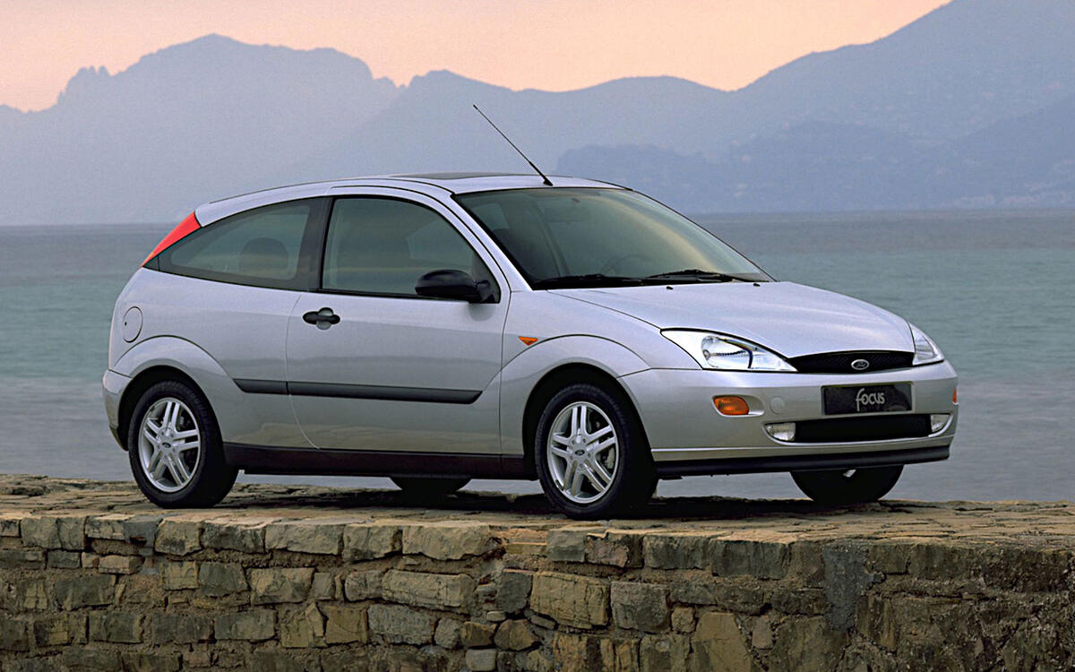 Ford Focus (1998) Ford Focus (1998)