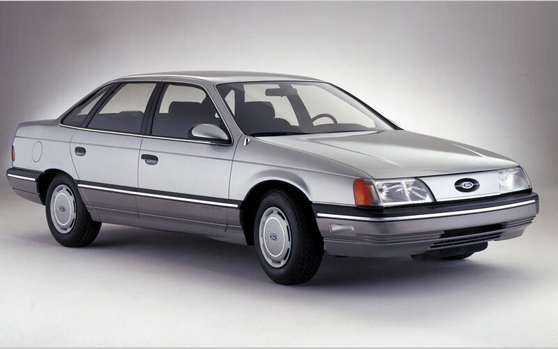 Ford Taurus (1986)