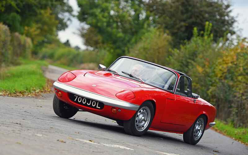 5: Lotus Elan (original) 5: Lotus Elan (original)