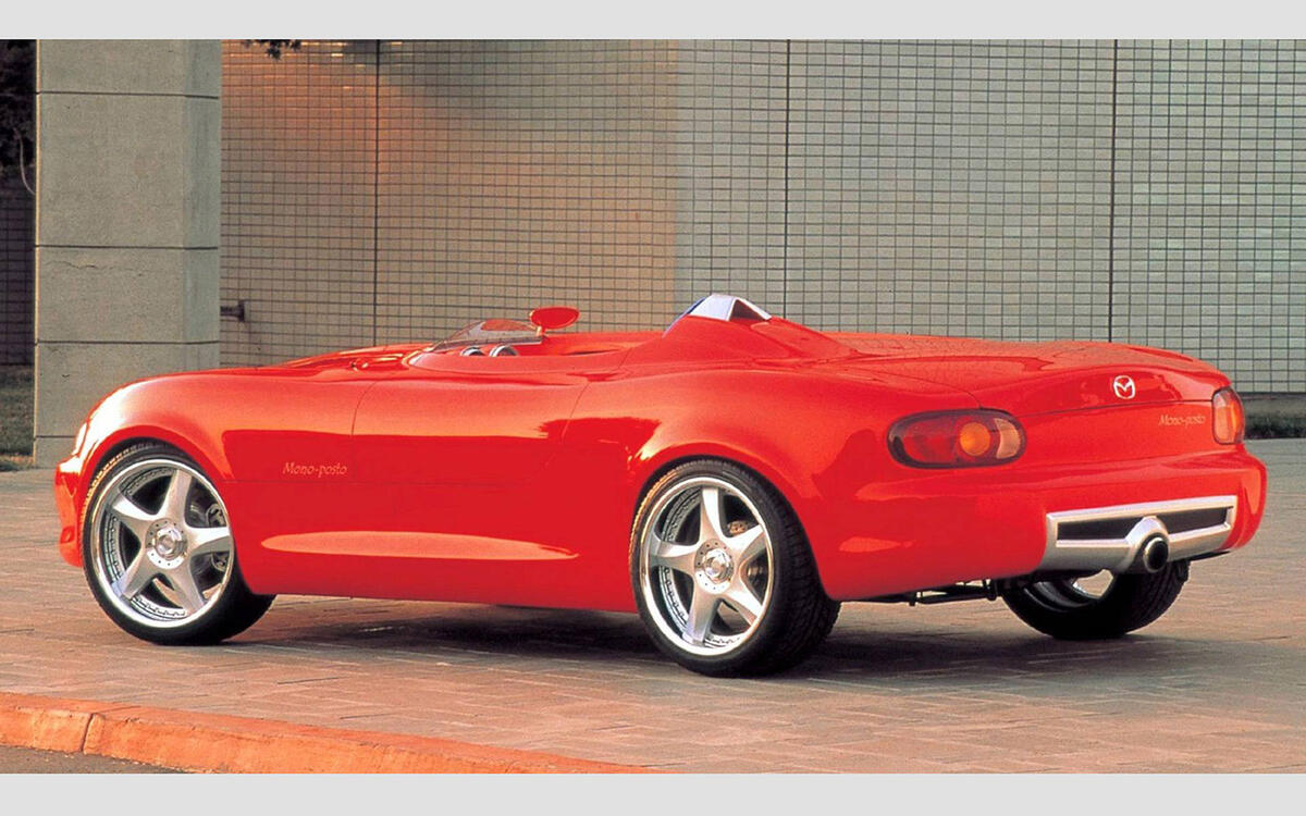 The Mono-Posto laid bare