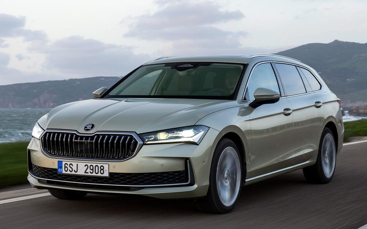 6: Skoda Superb Estate  6: Skoda Superb Estate