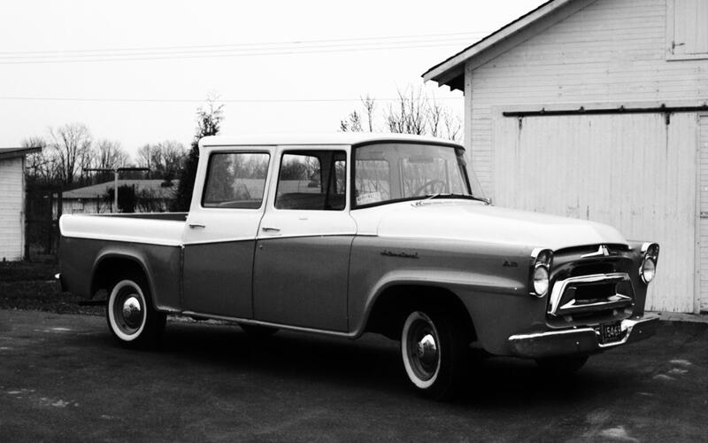 FIRST CREW CAB PICKUP: International Harvester Travelette (1957) FIRST CREW CAB PICKUP: International Harvester Travelette (1957)