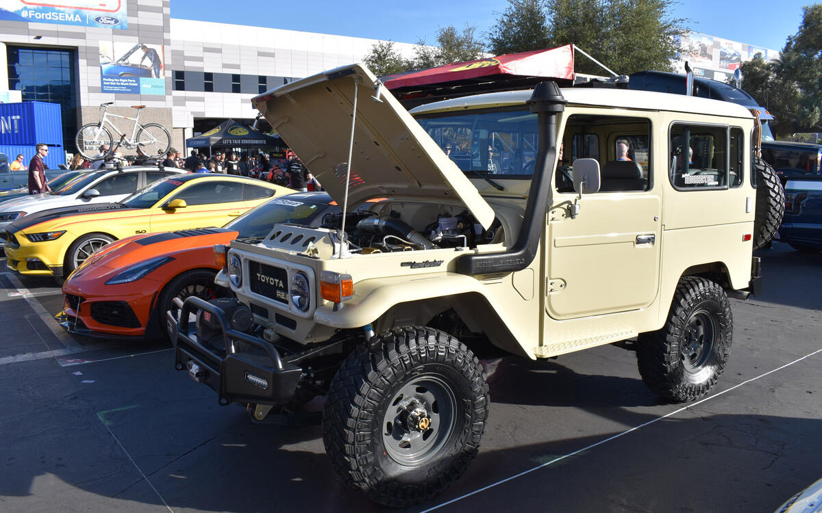 Toyota BJ42 Land Cruiser (1984)
