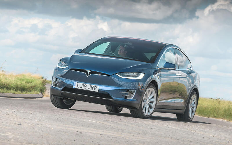 Tesla: Model X Tesla: Model X