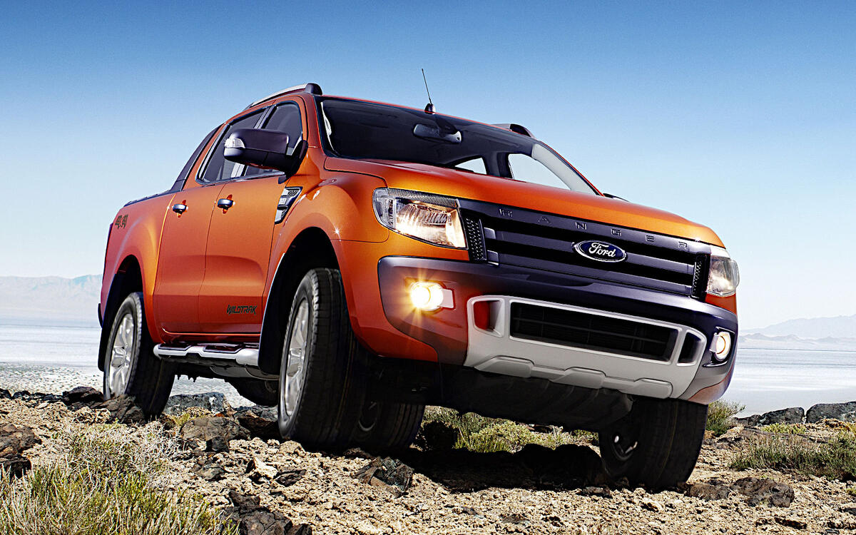 Ford Ranger (2011) Ford Ranger (2011)