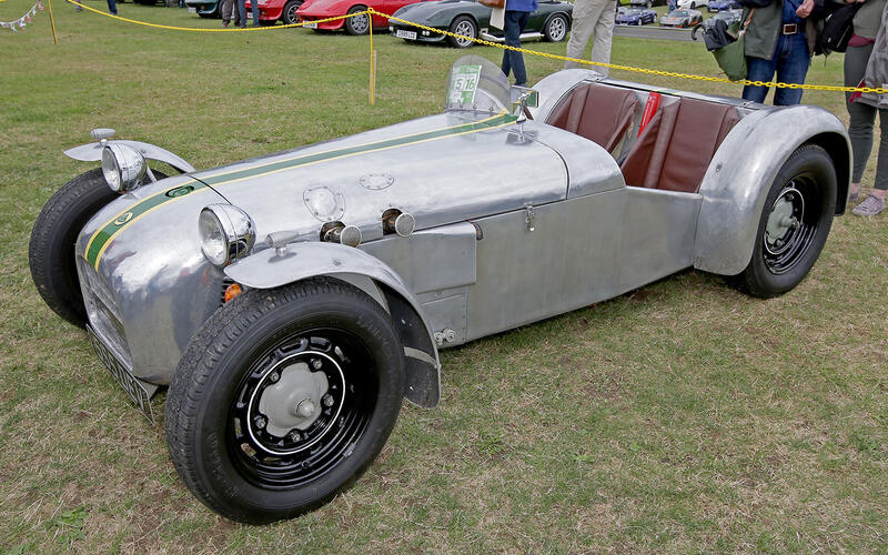 Lotus (1953)