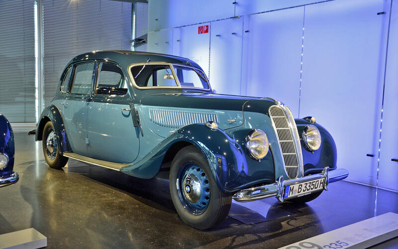 335 (1939)