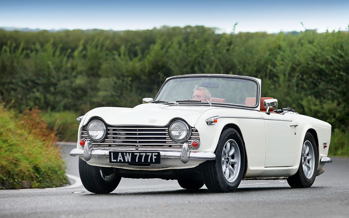 96 1967 Triumph TR5 PI 