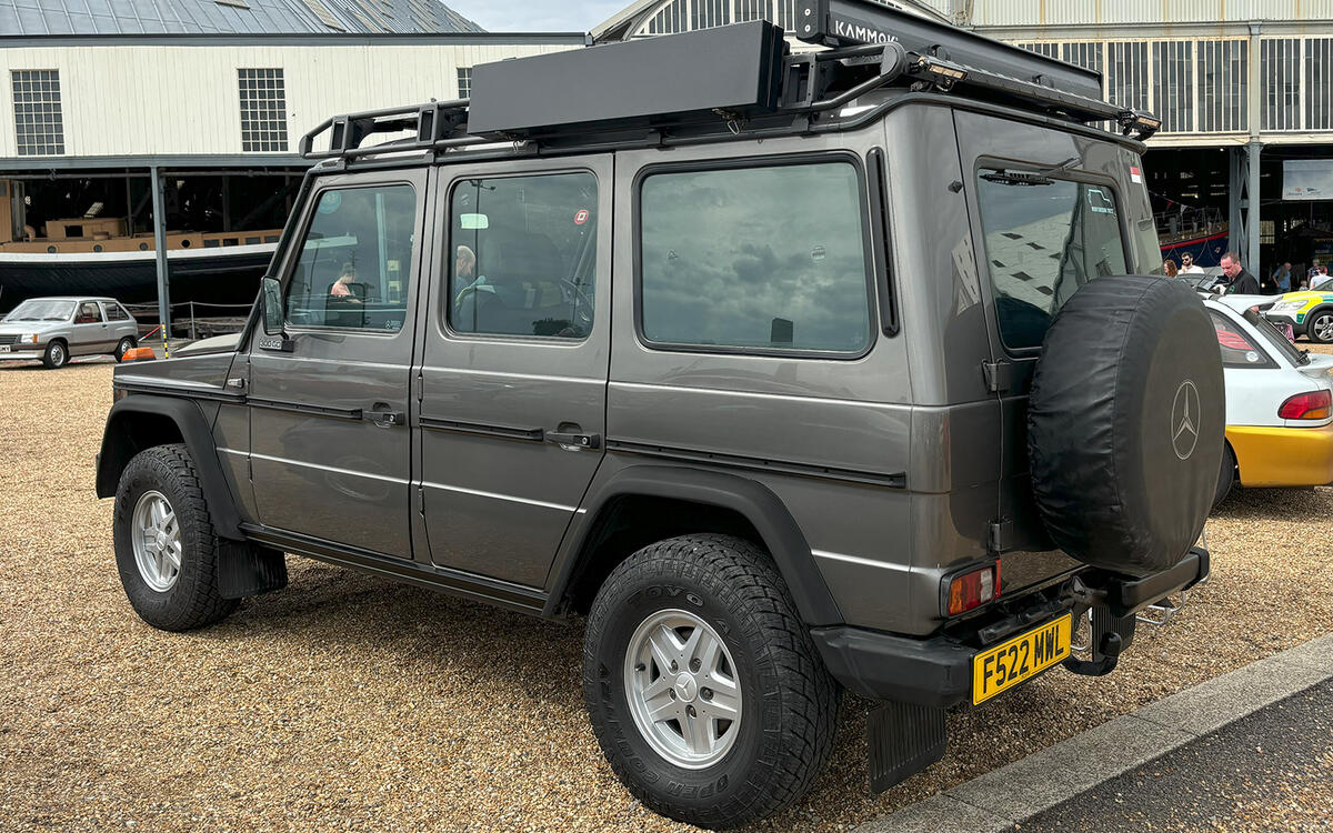 13. 1989 Mercedes-Benz G-Wagen 