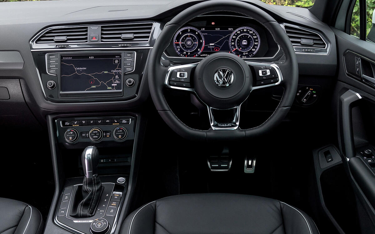Our recommended choice: 2016 Volkswagen Tiguan 2.0 190 TDI SE 4Motion Bluemotion Technology auto