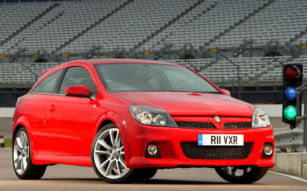 Vauxhall Astra VXR (£4500) Vauxhall Astra VXR (£4500)