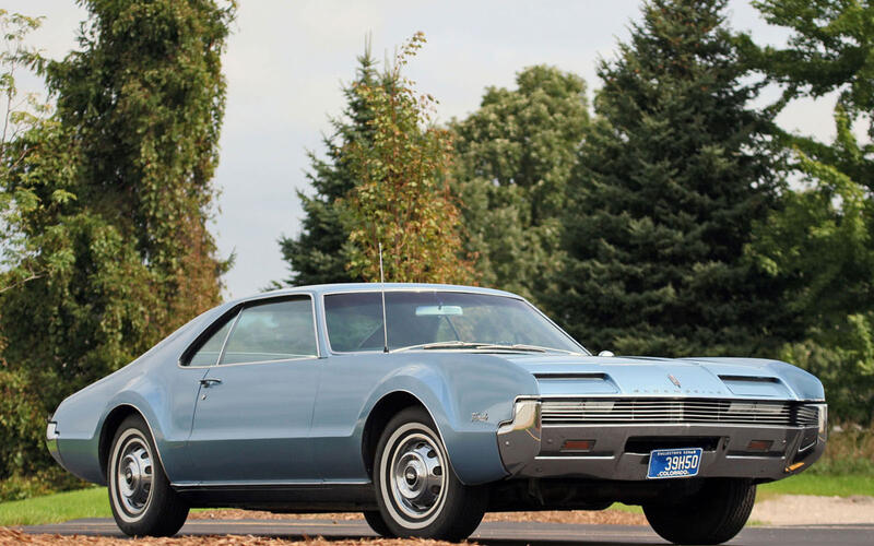 51 Oldsmobile Toronado  51 Oldsmobile Toronado