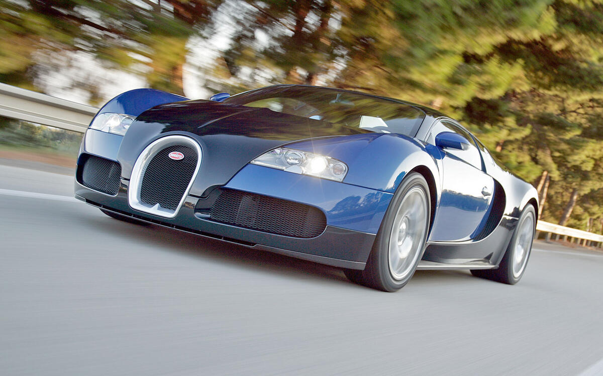 Bugatti Veyron (2005)
