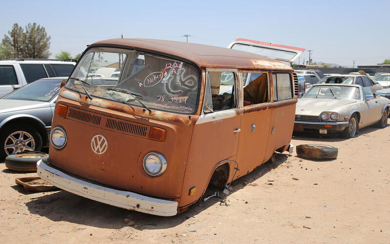 VOLKSWAGEN BUS - 1978