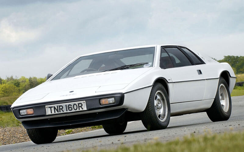 44 1976 Lotus Esprit