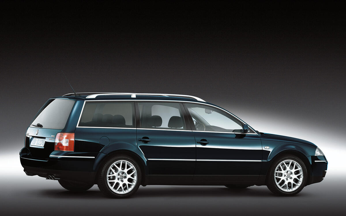 Volkswagen Passat W8 (2002) Volkswagen Passat W8 (2002)