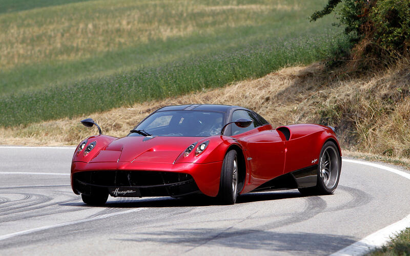 Pagani Huayra (2012) Pagani Huayra (2012)