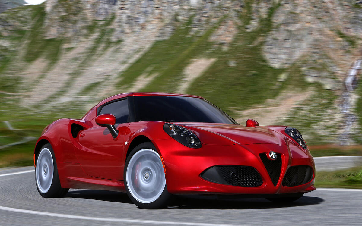 Alfa Romeo 4C (2013)