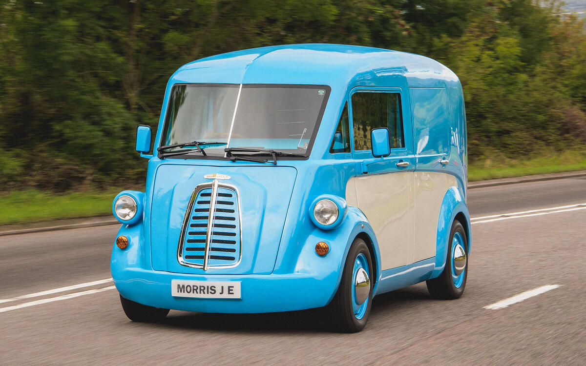 Morris Commercial Morris Commercial