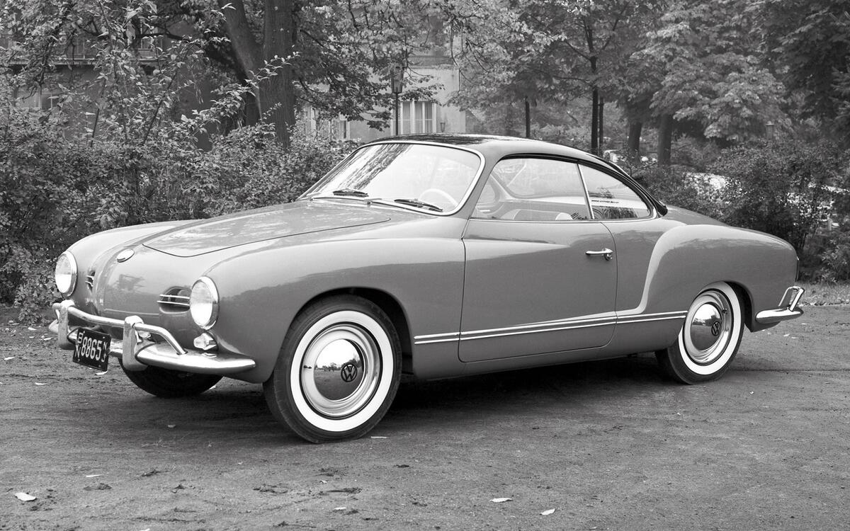 Volkswagen Karmann Ghia (1955) Volkswagen Karmann Ghia (1955)
