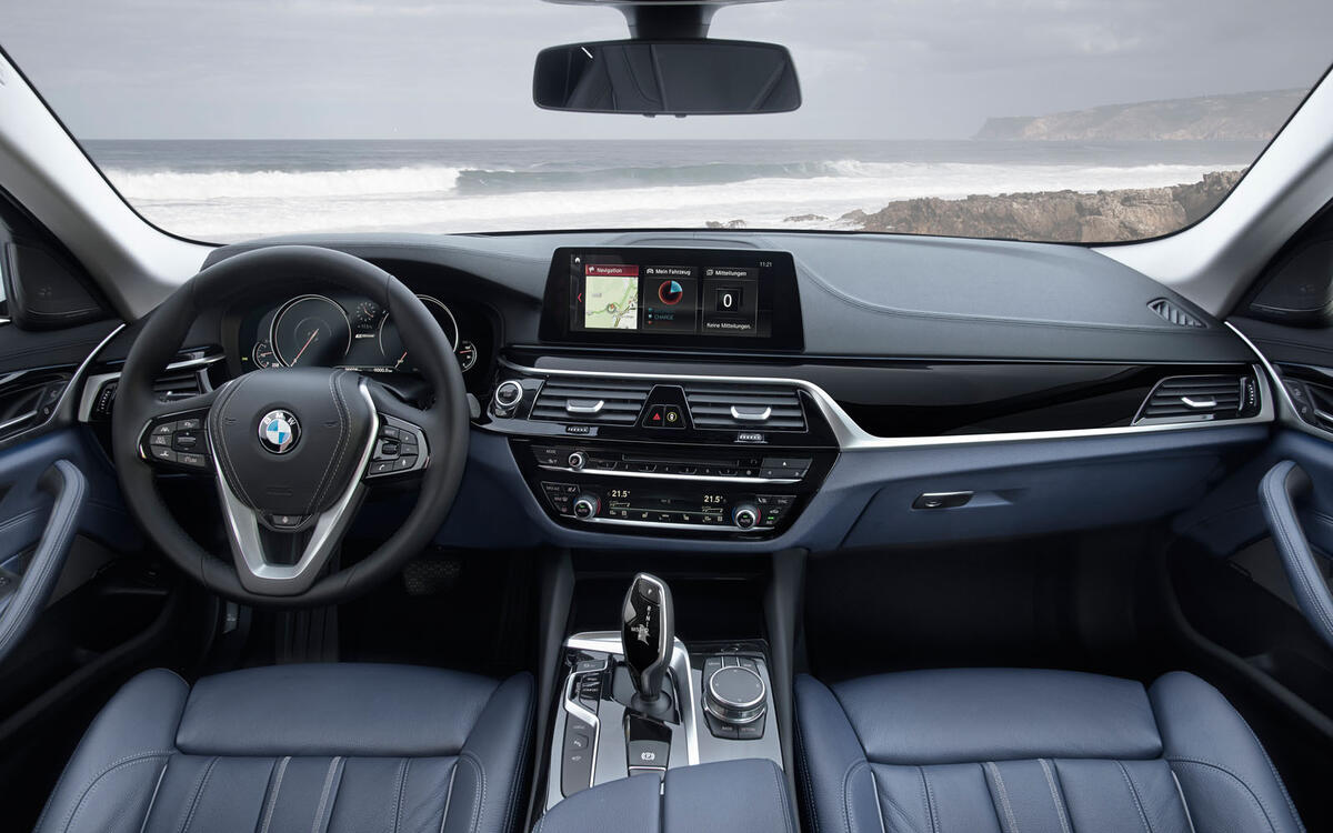 BMW 530e Plug-in Hybrid - interior BMW 530e Plug-in Hybrid - interior