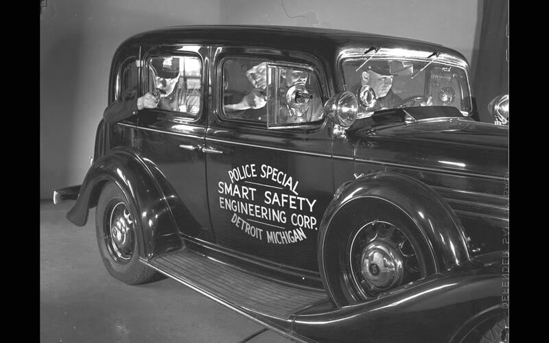 Buick Four Door Sedan (1935) Buick Four Door Sedan (1935)