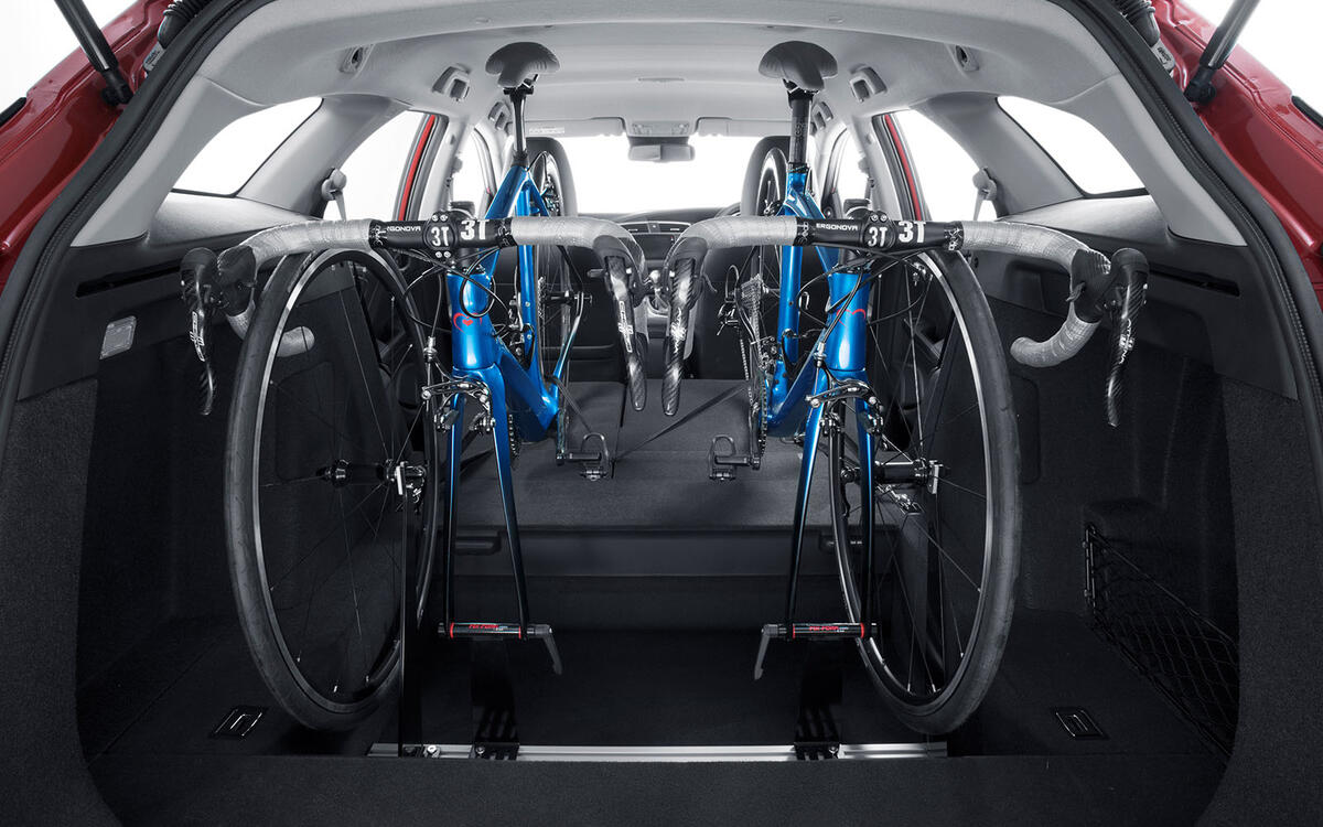 Honda Civic Tourer (from £6000)