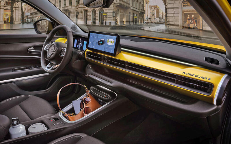 8: Jeep Avenger Electric 