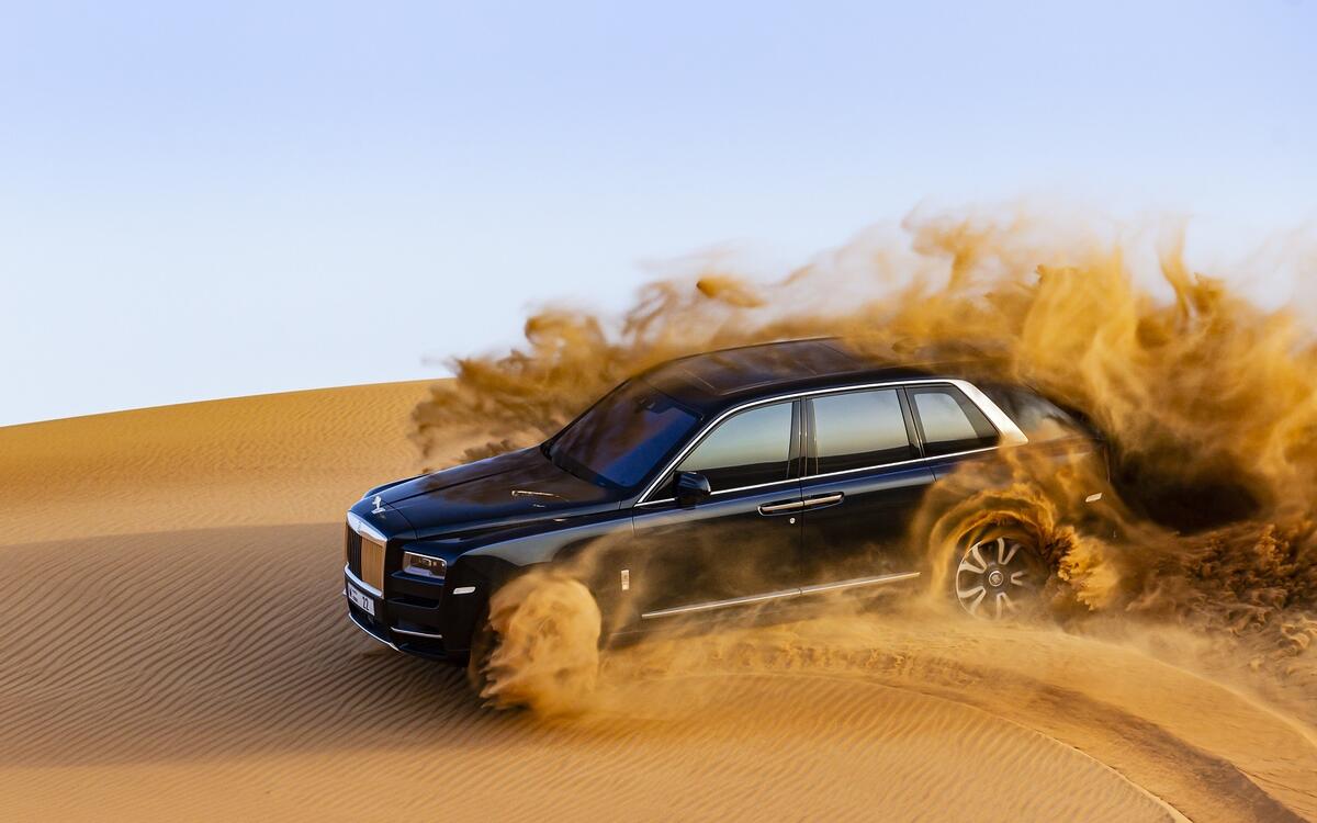 Rolls-Royce Cullinan (571 hp)